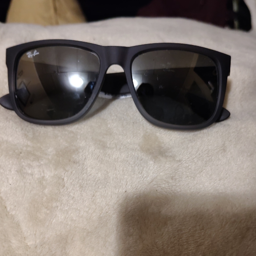 Ray-Ban Matte Black Sunglasses